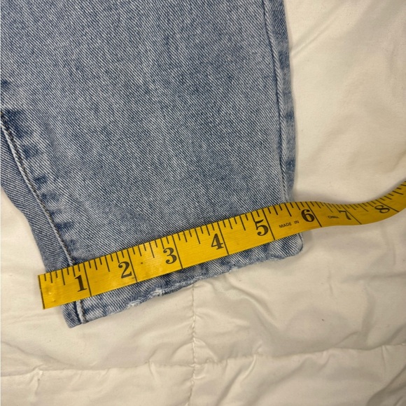 Misguided riot Women's Distressed Blue Jeans Size 6.                #20 - Picture 4 of 11